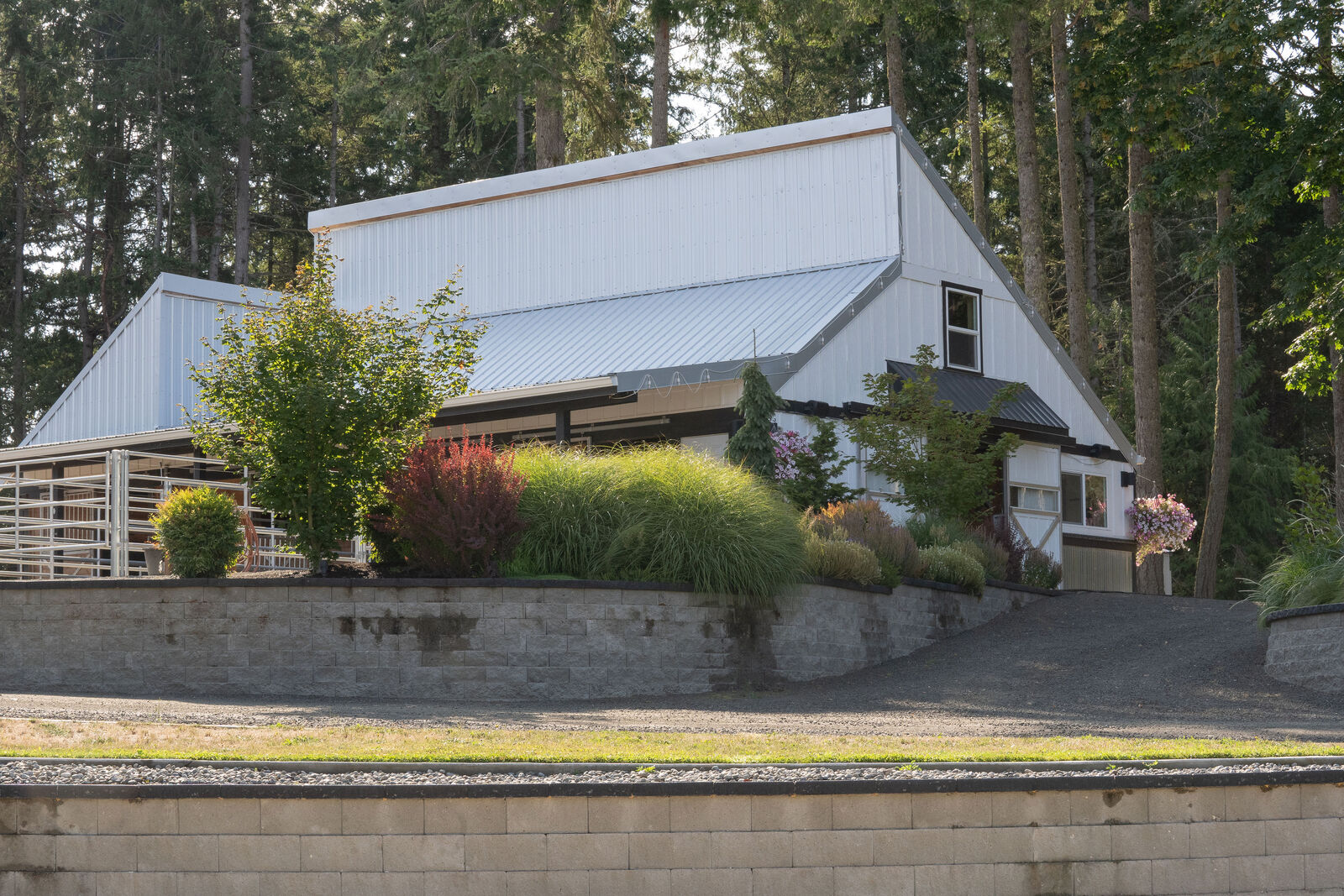 Hillside retaining wall